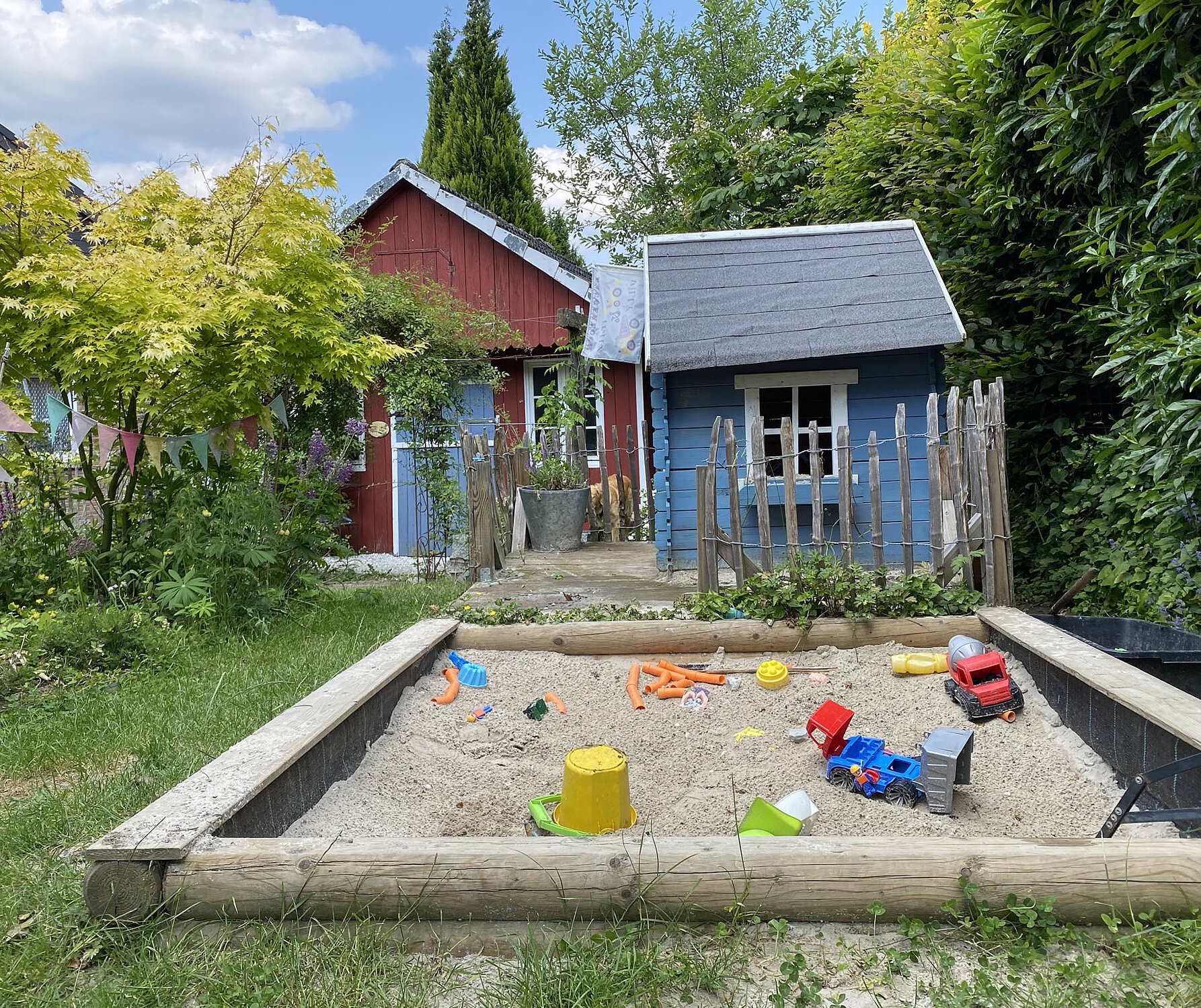 Sicherer Spielplatz im eigenen Garten