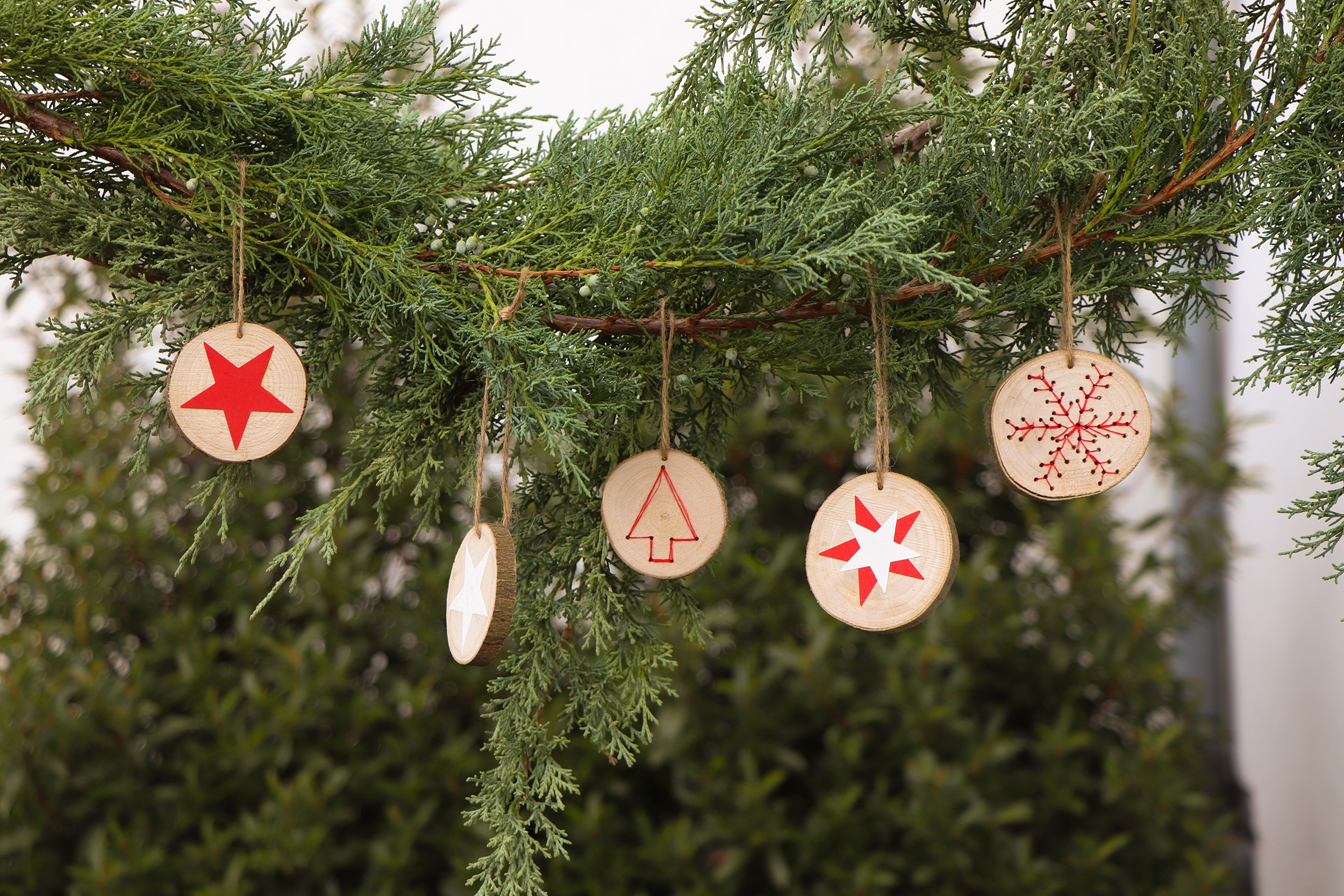 Baumschmuck aus Holz